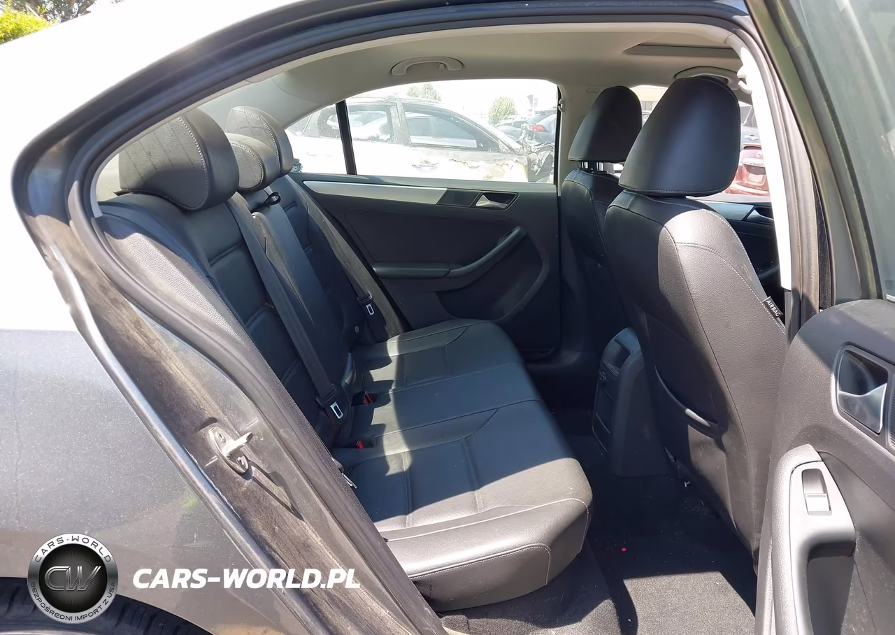 2018 Volkswagen Jetta 1.8T Sel VIN:3VWL17AJXJM205105 - 8