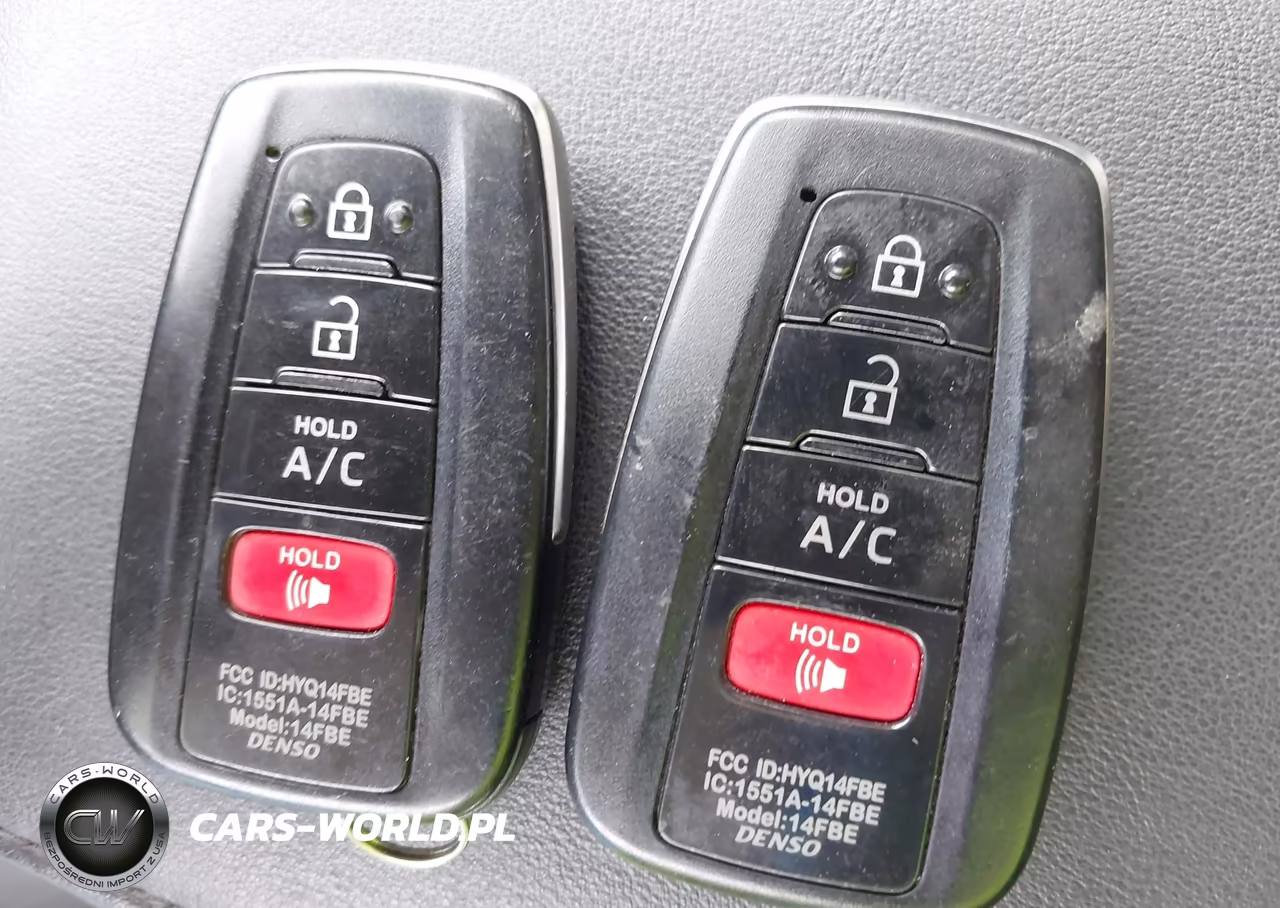 2020 Toyota Prius Prime Limited VIN:JTDKARFP6L3129636 - 11