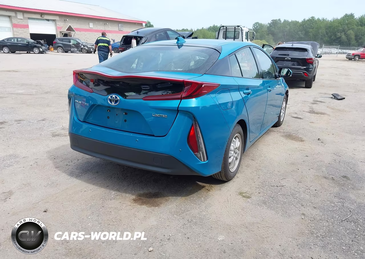 2020 Toyota Prius Prime Limited VIN:JTDKARFP6L3129636 - 4