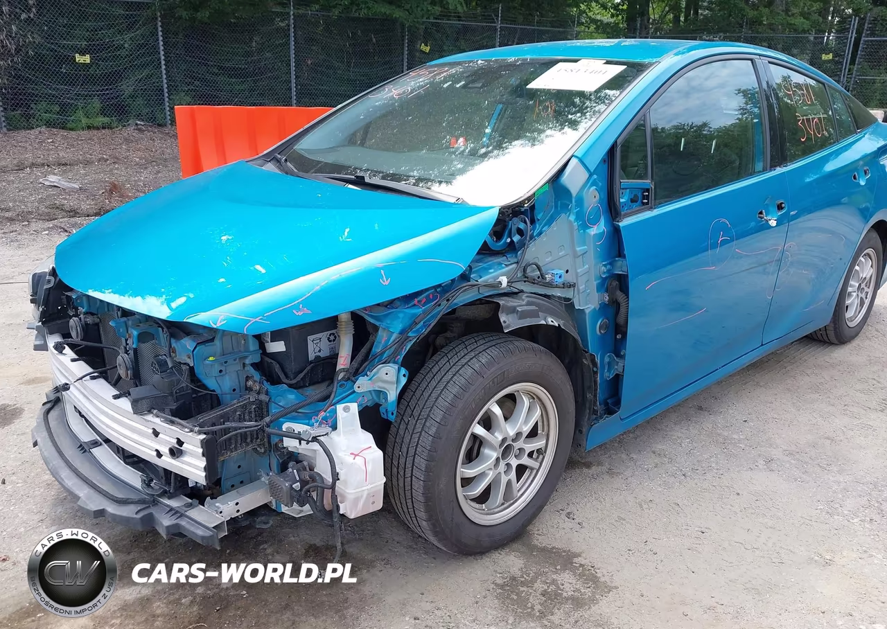 2020 Toyota Prius Prime Limited VIN:JTDKARFP6L3129636 - 6