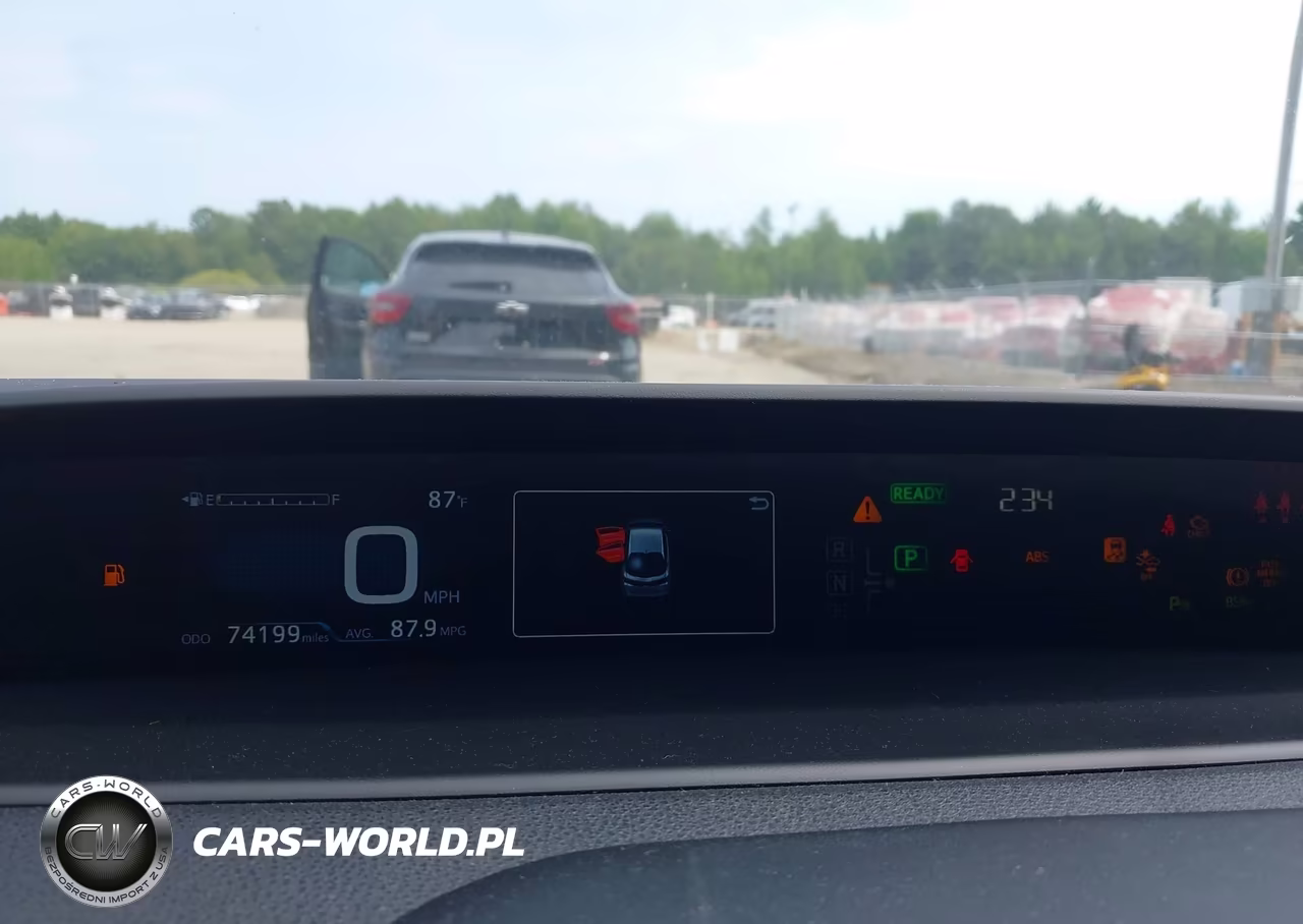 2020 Toyota Prius Prime Limited VIN:JTDKARFP6L3129636 - 7