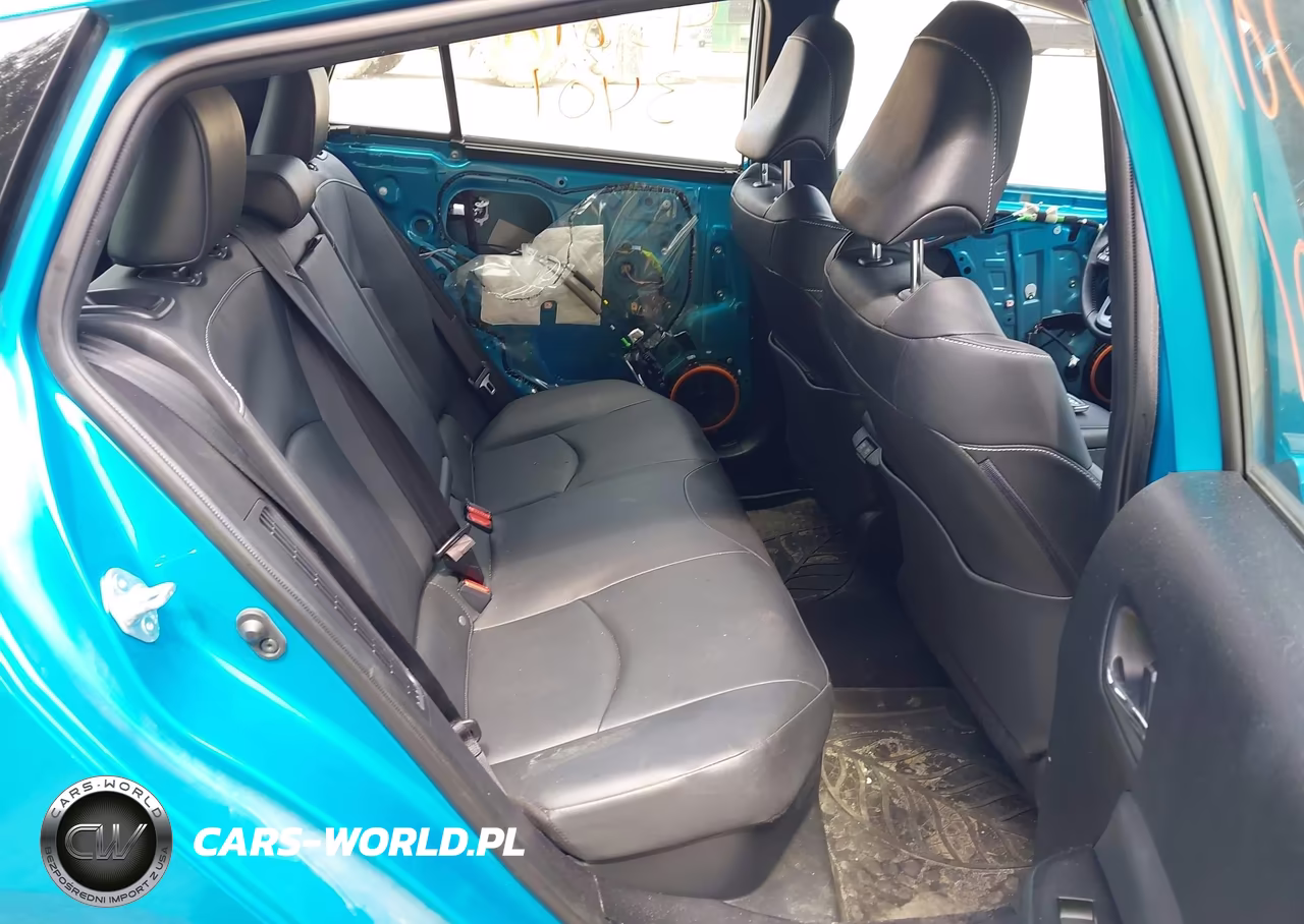 2020 Toyota Prius Prime Limited VIN:JTDKARFP6L3129636 - 8