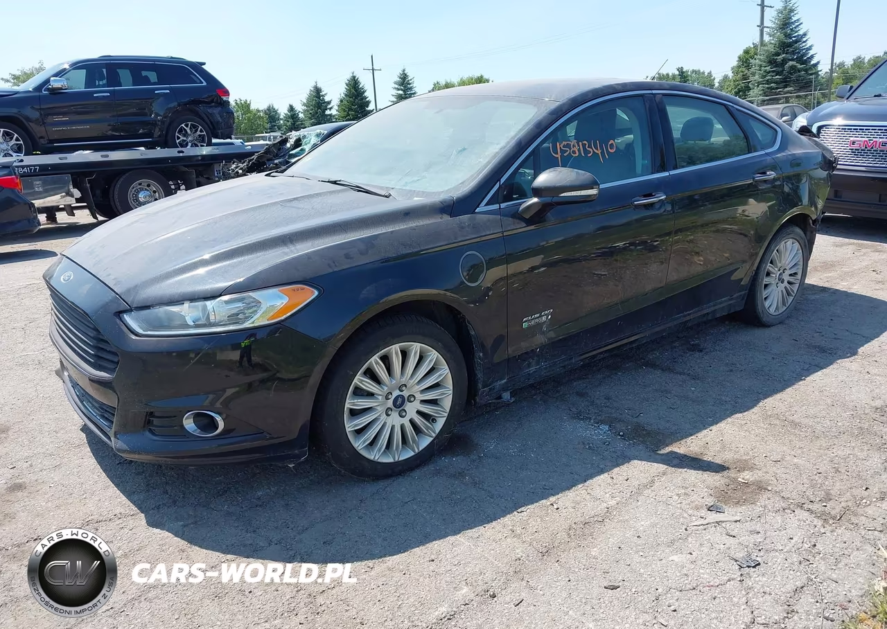 2014 Ford Fusion Energi Titanium VIN:3FA6P0SU0ER167946 - 2