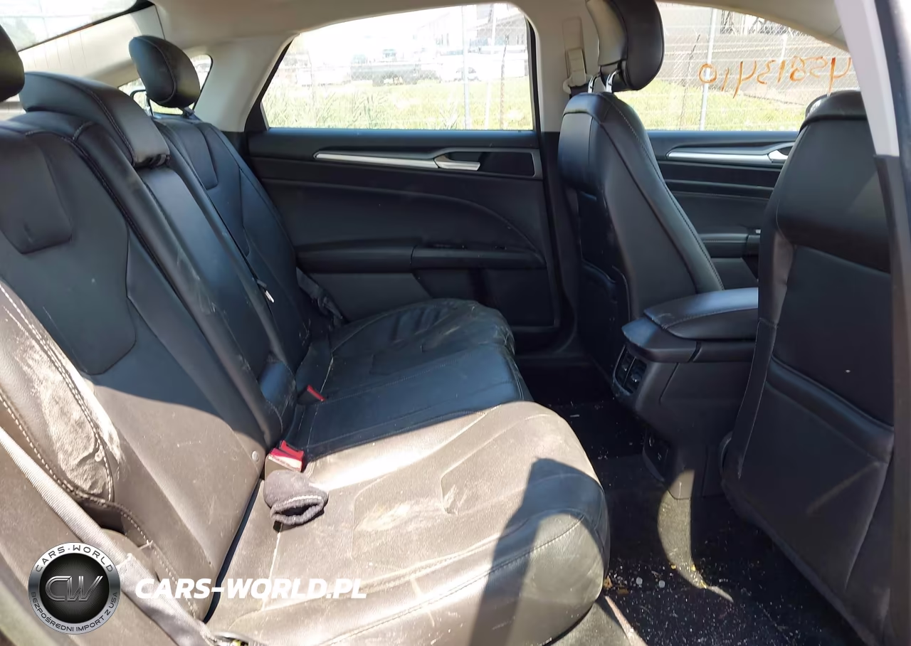 2014 Ford Fusion Energi Titanium VIN:3FA6P0SU0ER167946 - 8