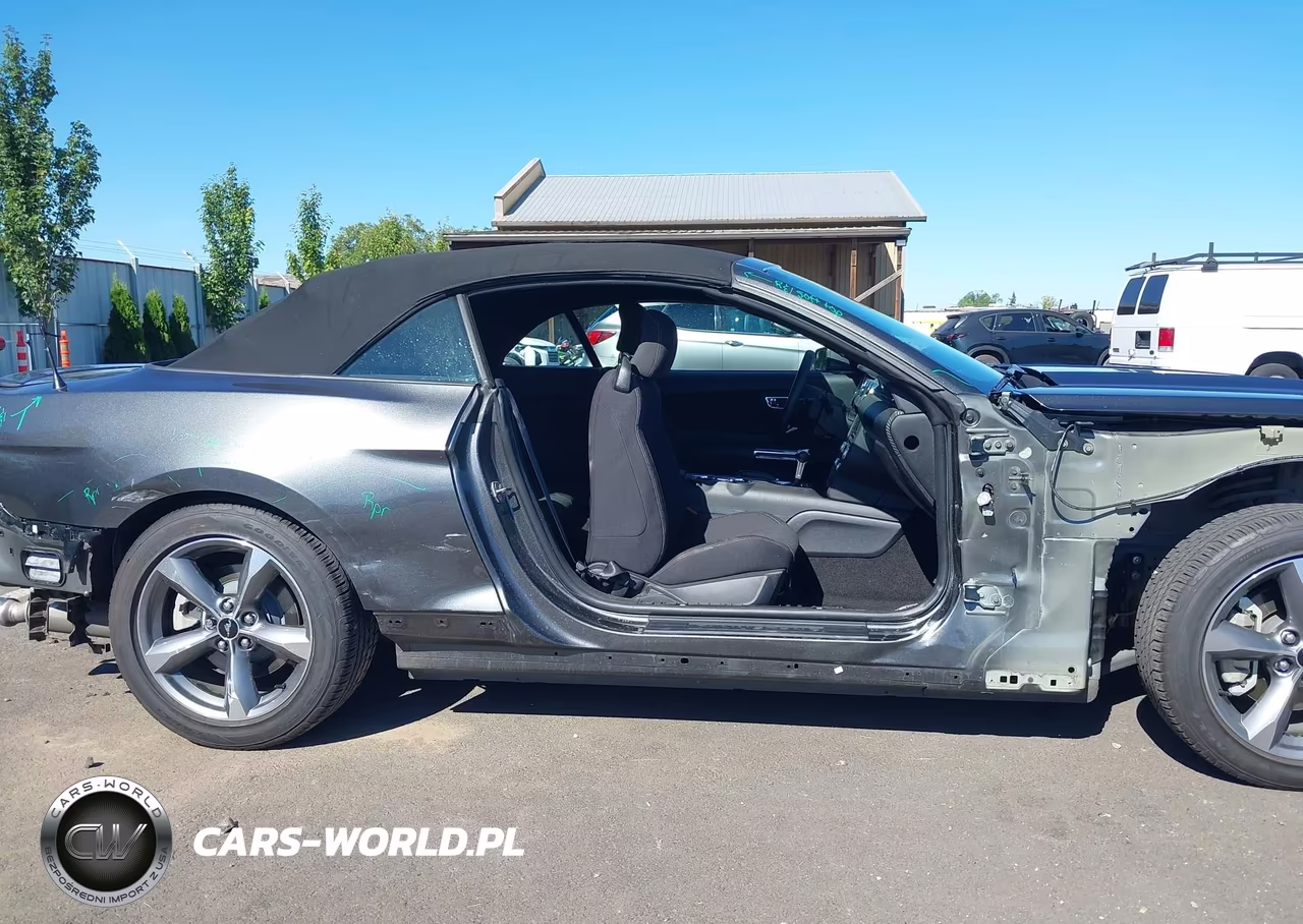 2017 Ford Mustang V6 VIN:1FATP8EM7H5239732 - 19