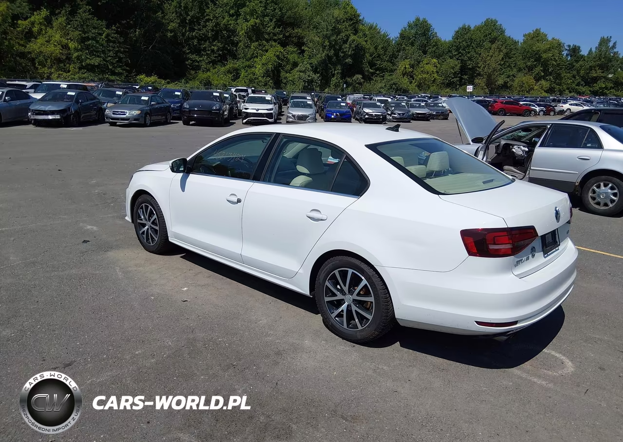 2017 Volkswagen Jetta 1.4T Se VIN:3VWDB7AJ2HM410851 - 3