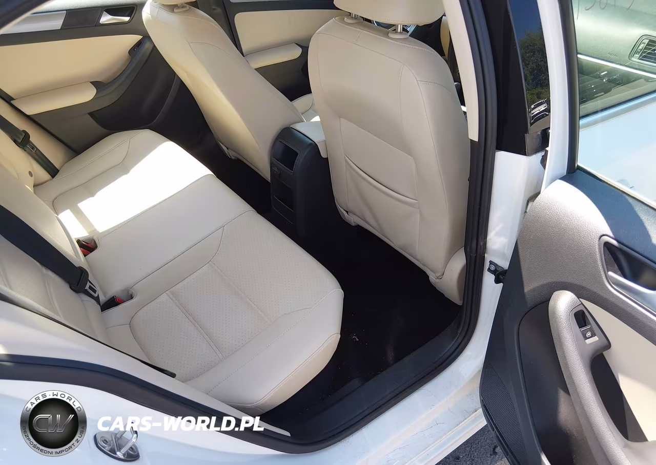 2017 Volkswagen Jetta 1.4T Se VIN:3VWDB7AJ2HM410851 - 8