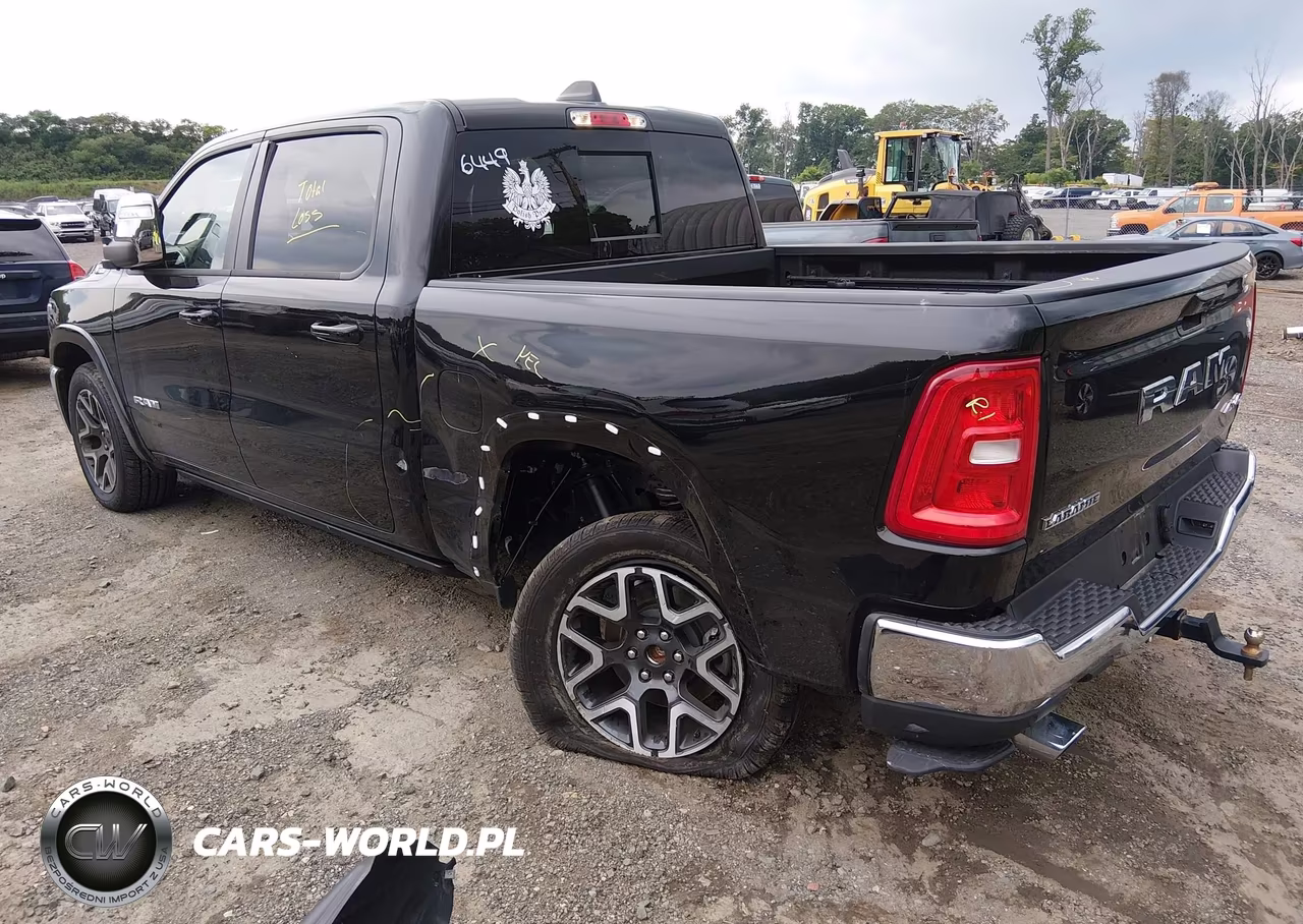 2025 Ram 1500 Laramie 4X4 5'7 Box VIN:1C6SRFJP1SN708624 - 3