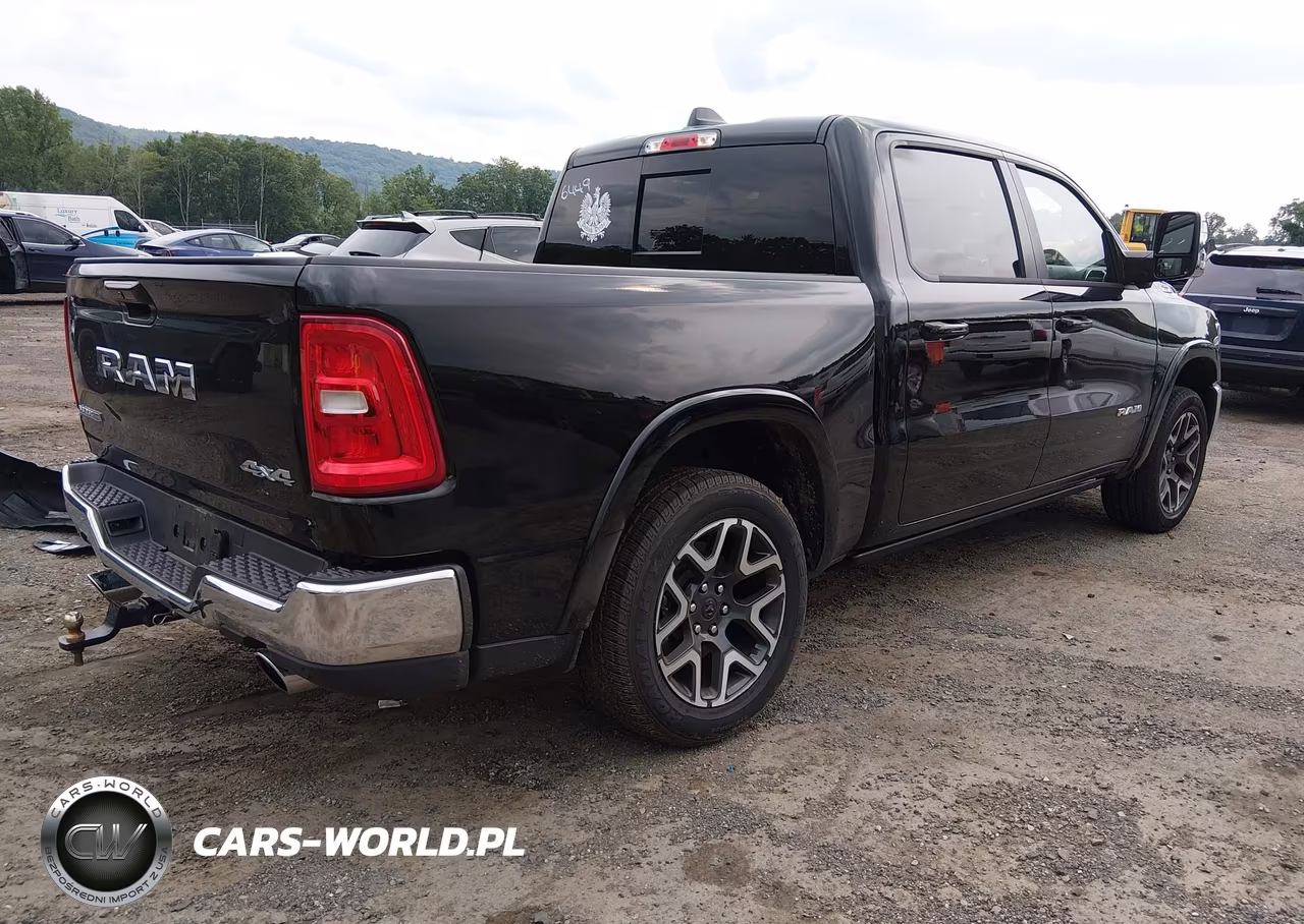 2025 Ram 1500 Laramie 4X4 5'7 Box VIN:1C6SRFJP1SN708624 - 4