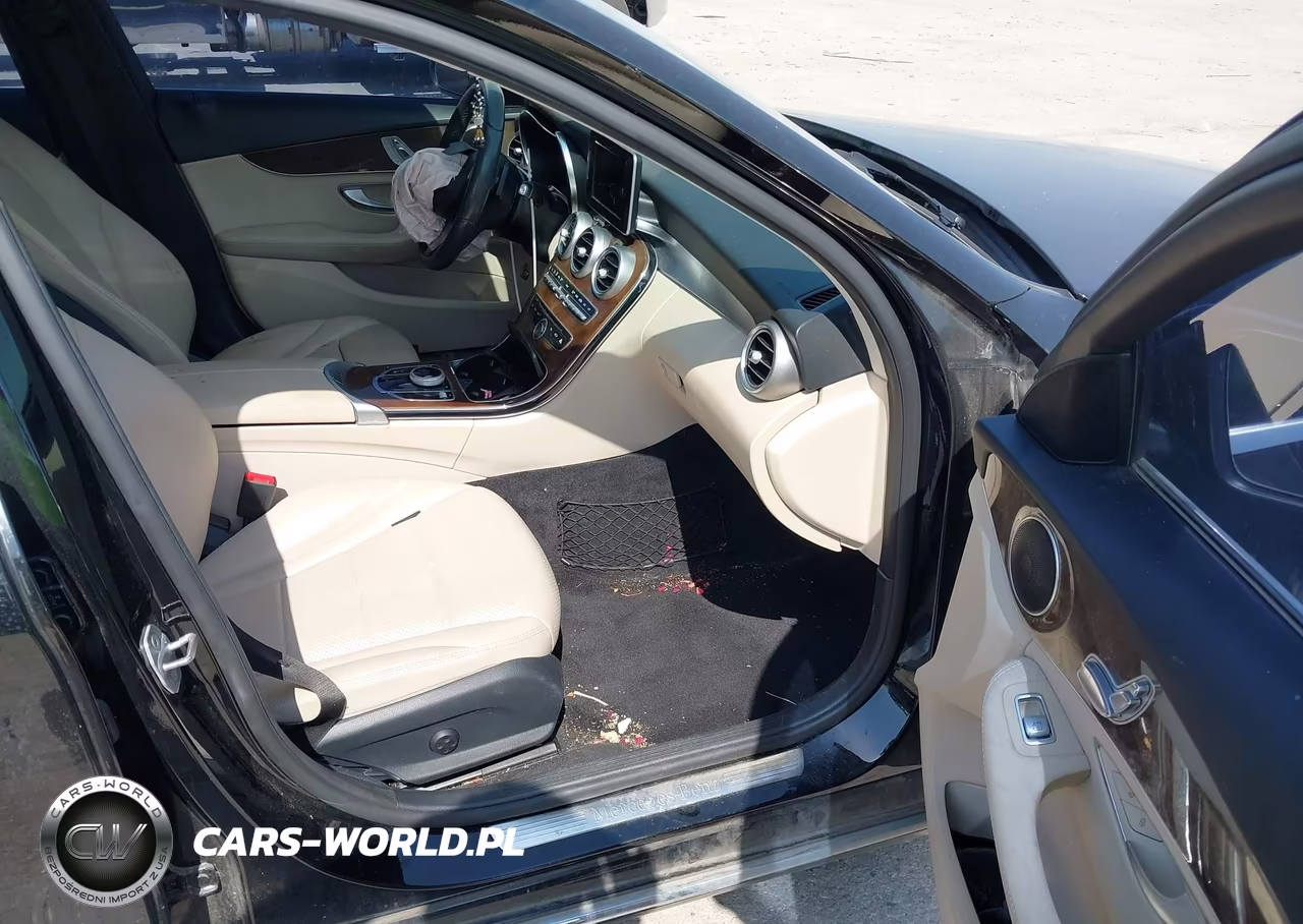 2017 Mercedes-Benz C 300 VIN:55SWF4JB3HU196799 - 5