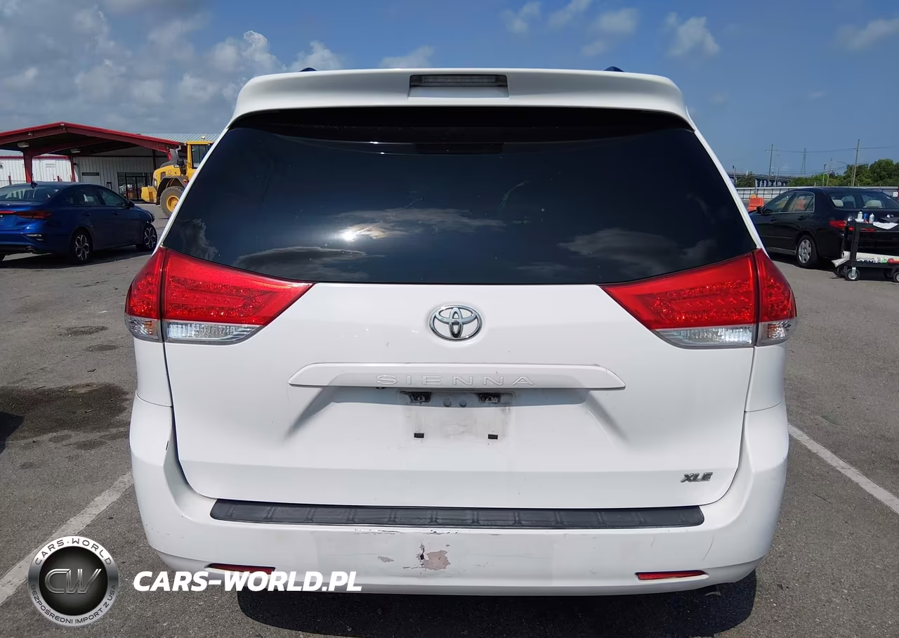 2013 Toyota Sienna Xle V6 8 Passenger VIN:5TDYK3DC4DS351371 - 16