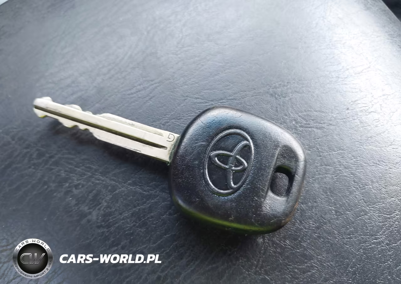 2012 Toyota Tacoma Base V6 VIN:3TMMU4FN0CM045327 - 11