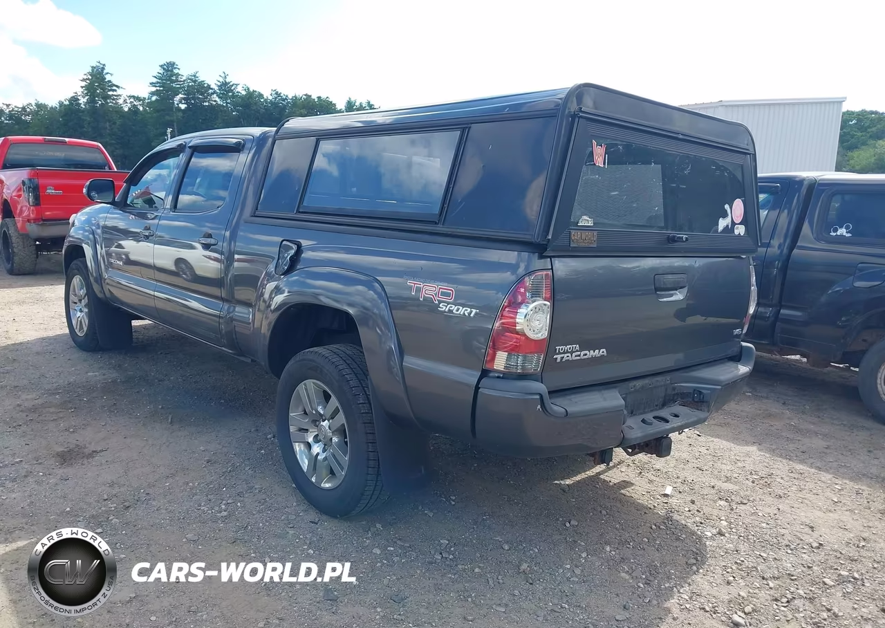 2012 Toyota Tacoma Base V6 VIN:3TMMU4FN0CM045327 - 3