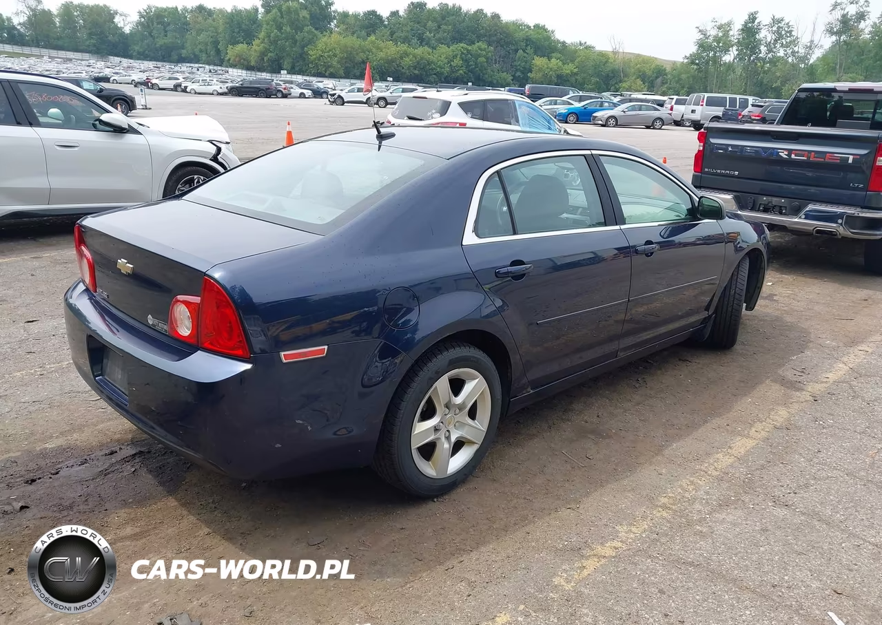 2011 Chevrolet Malibu Ls VIN:1G1ZB5E1XBF229309 - 4