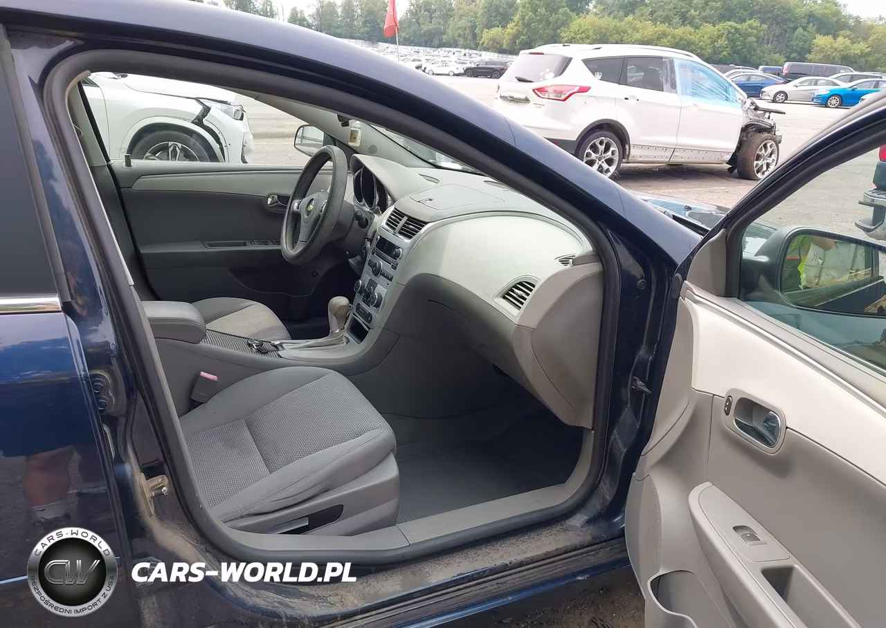 2011 Chevrolet Malibu Ls VIN:1G1ZB5E1XBF229309 - 5