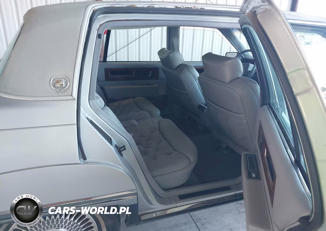 1991 Cadillac Fleetwood VIN:1G6CB53B8M4225625 - 8