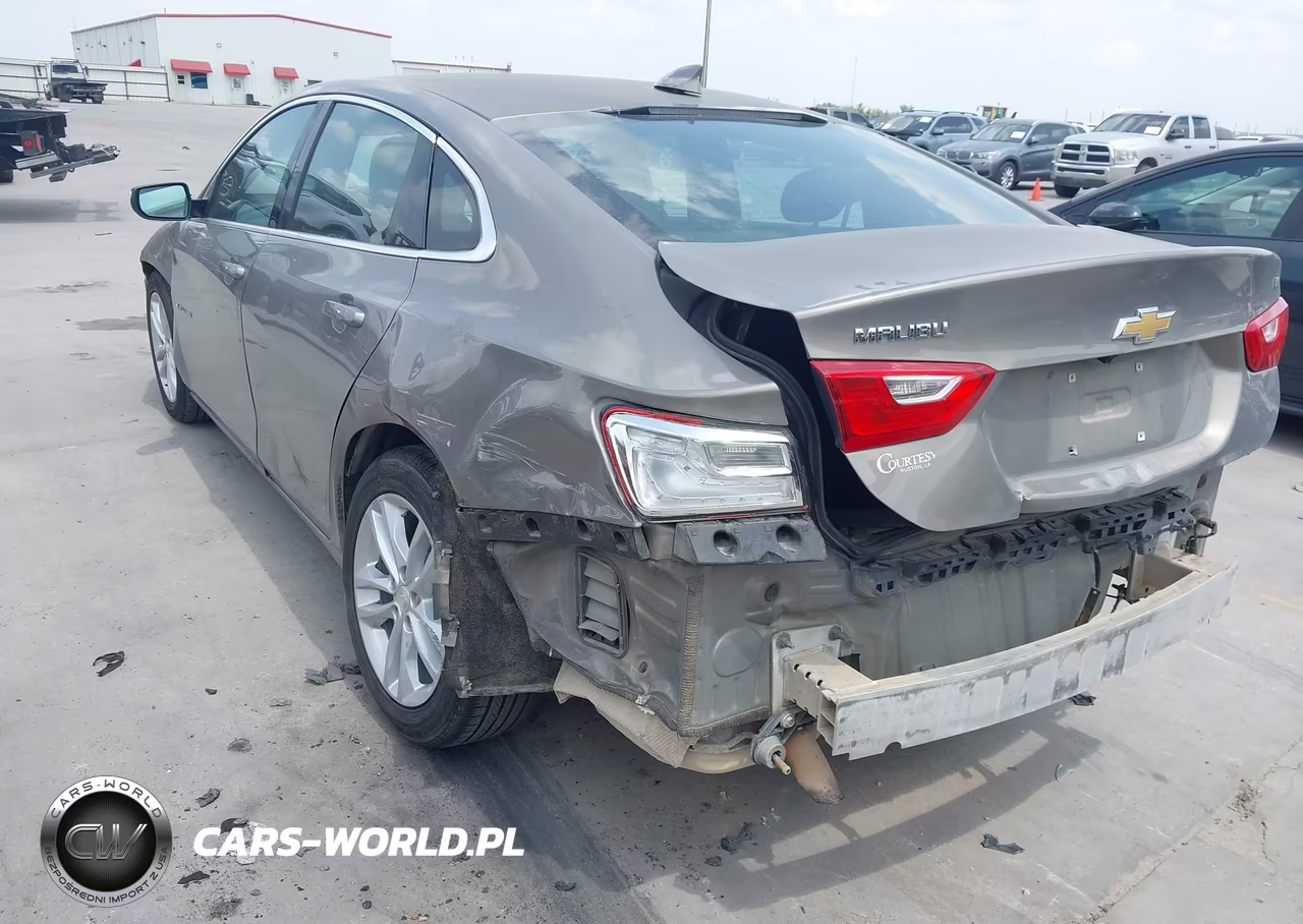 2017 Chevrolet Malibu 1Lt VIN:1G1ZE5ST0HF226117 - 3