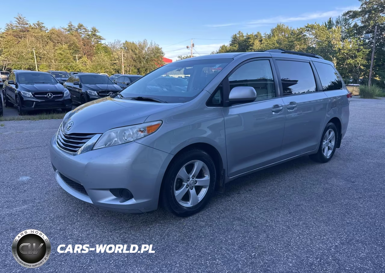 2014 Toyota Sienna Le VIN:5TDKK3DCXES478665 - 2