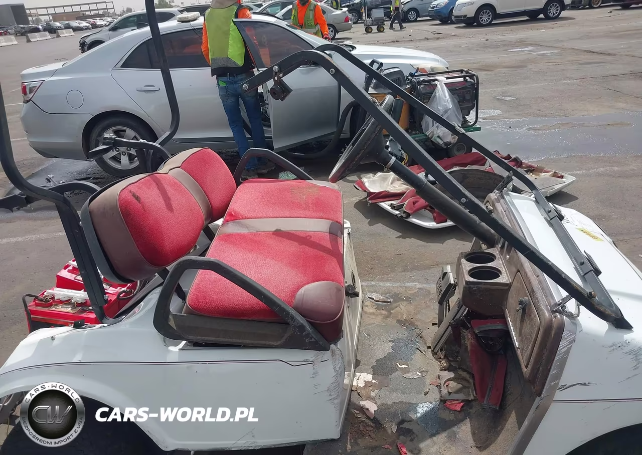 2000 Club Car Inc Golf Cart VIN:A0012877323 - 5