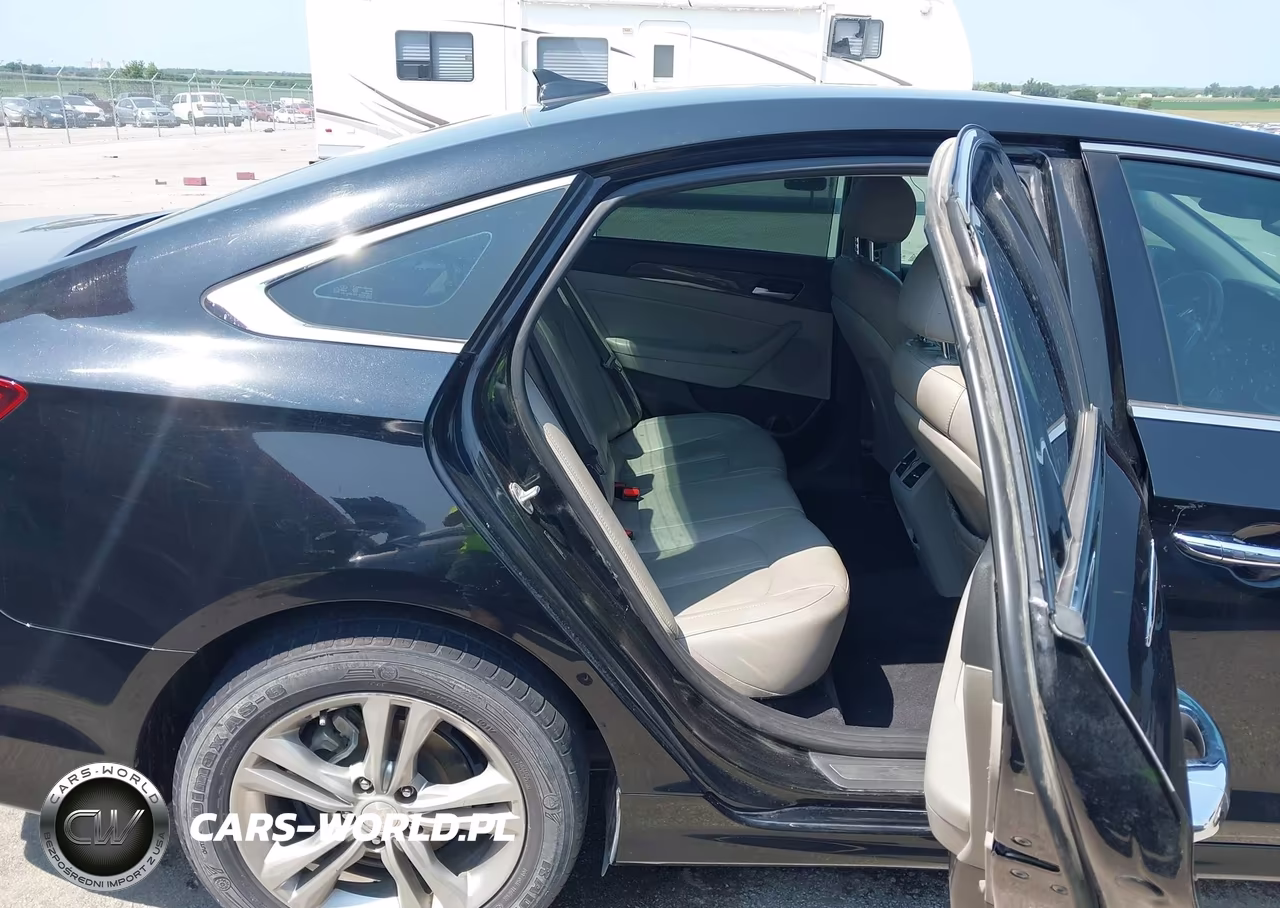 2018 Hyundai Sonata Limited VIN:5NPE34AF6JH633968 - 8