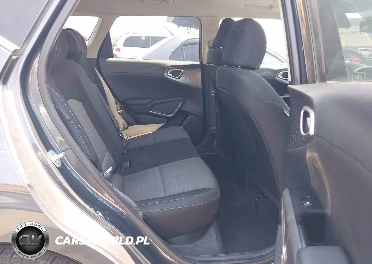 2020 Kia Soul S VIN:KNDJ23AU7L7020758 - 8