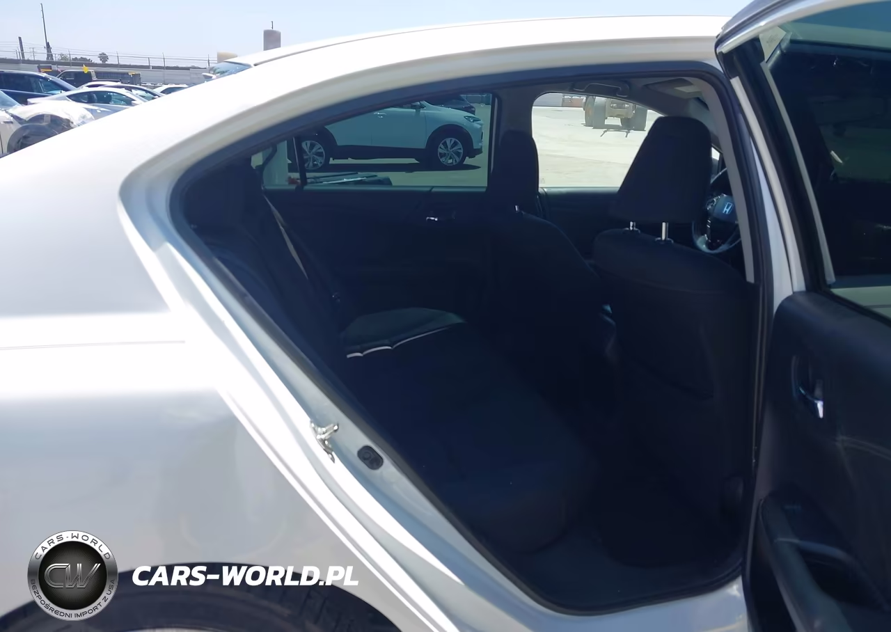 2015 Honda Accord Sport VIN:1HGCR2F59FA107019 - 8