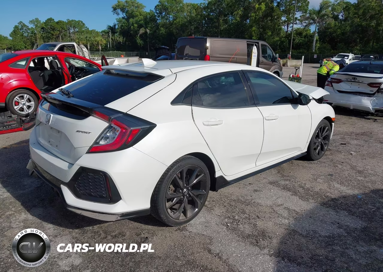 2017 Honda Civic Sport VIN:SHHFK7H4XHU207592 - 4
