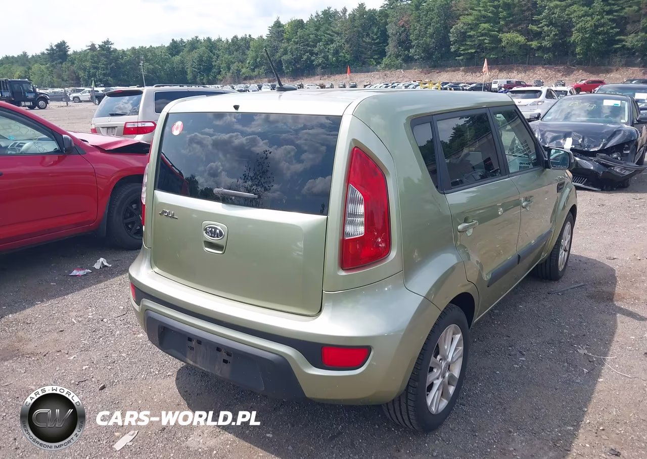 2012 Kia Soul + VIN:KNDJT2A61C7399779 - 4