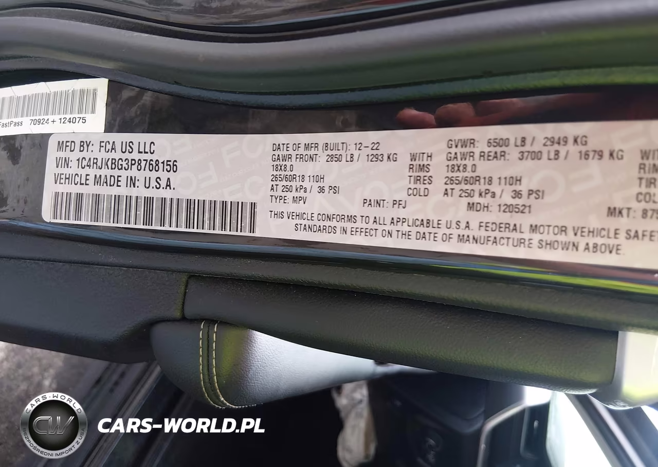2023 Jeep Grand Cherokee L Limited 4X4 VIN:1C4RJKBG3P8768156 - 9