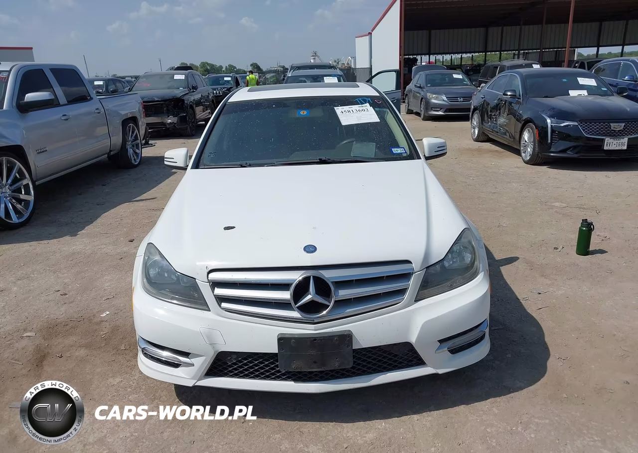 2013 Mercedes-Benz C 250 Sport VIN:WDDGF4HB8DA768115 - 12