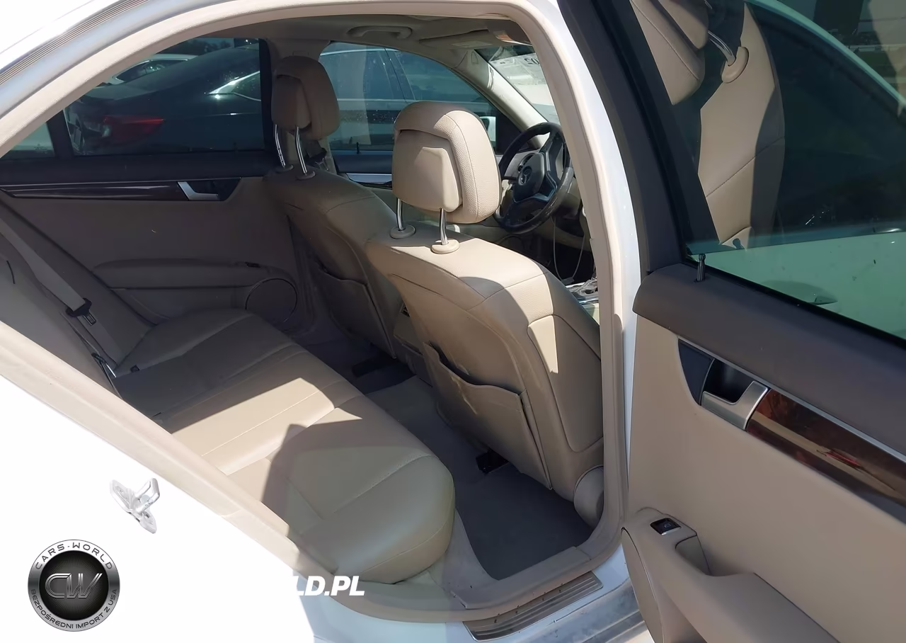 2013 Mercedes-Benz C 250 Sport VIN:WDDGF4HB8DA768115 - 8