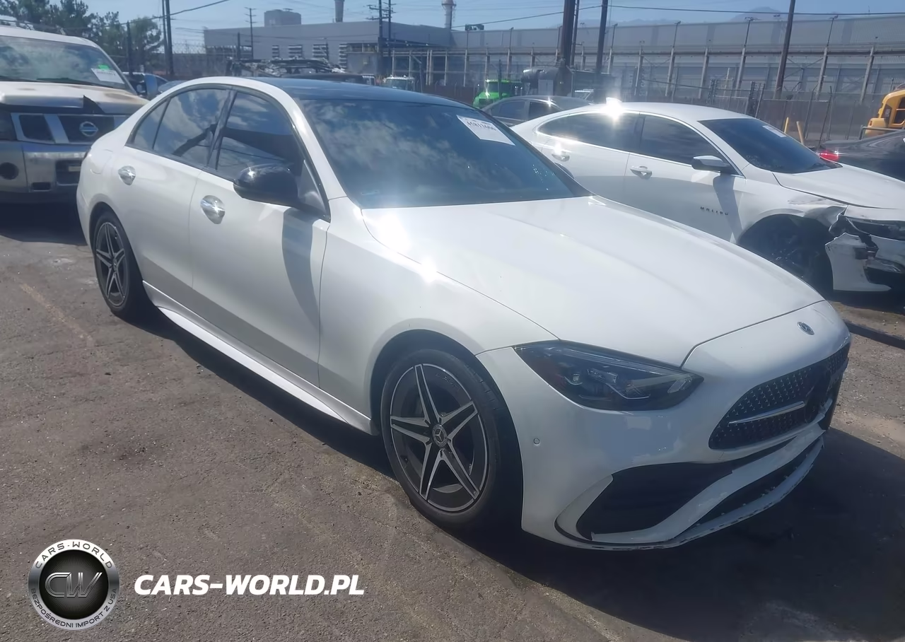 2023 Mercedes-Benz C 300 4Matic – zdjęcie 1 z 17