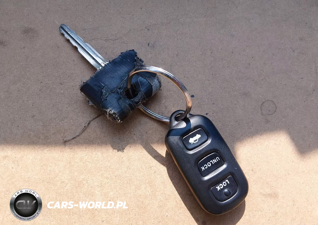 2003 Toyota Camry Se VIN:4T1BE32KX3U223892 - 11