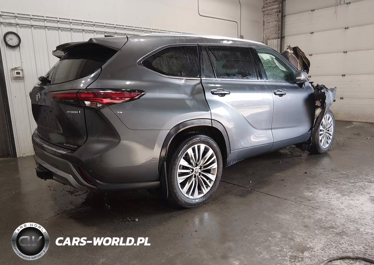 2024 Toyota Highlander Hybrid Platinum VIN:5TDEBRCH9RS633323 - 4