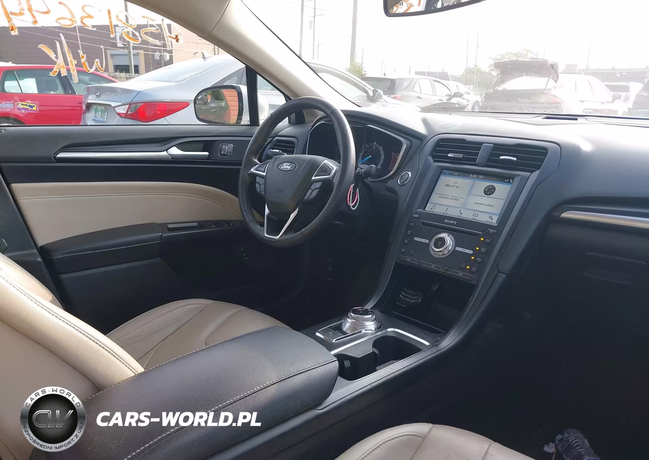 2017 Ford Fusion Hybrid Titanium VIN:3FA6P0RU5HR234499 - 5