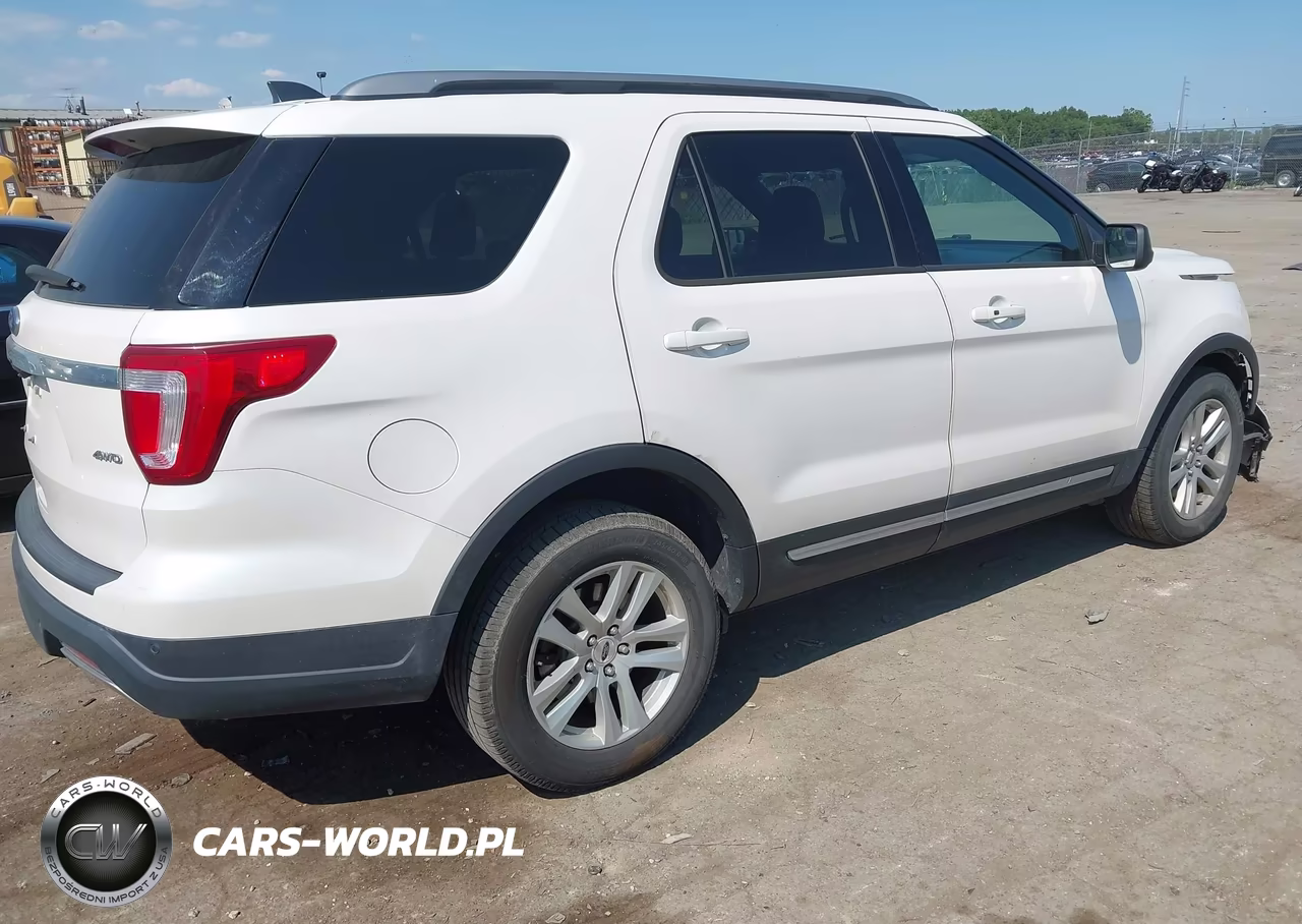 2019 Ford Explorer Xlt VIN:1FM5K8D80KGA21631 - 4