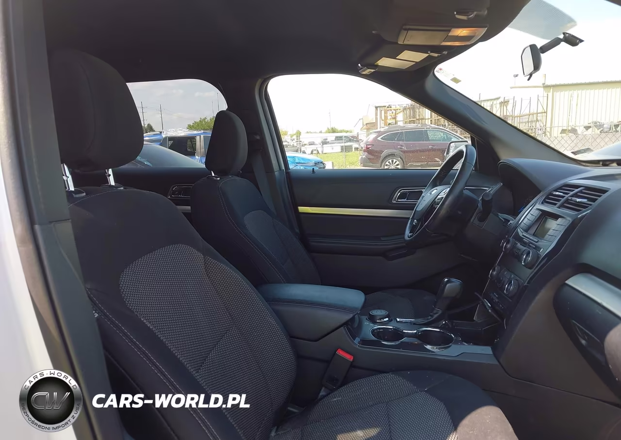 2019 Ford Explorer Xlt VIN:1FM5K8D80KGA21631 - 5