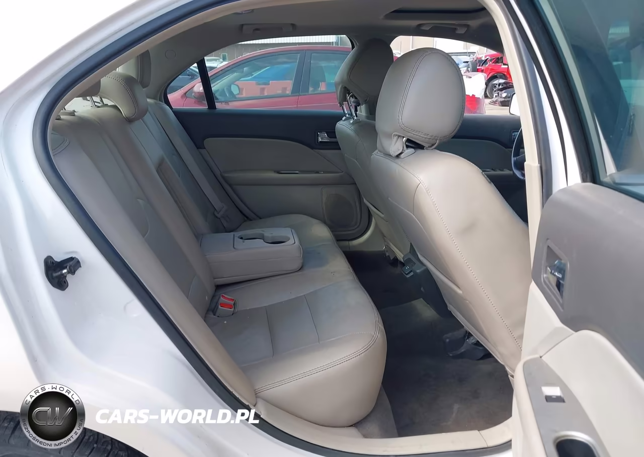2012 Ford Fusion Hybrid VIN:3FADP0L38CR414933 - 8