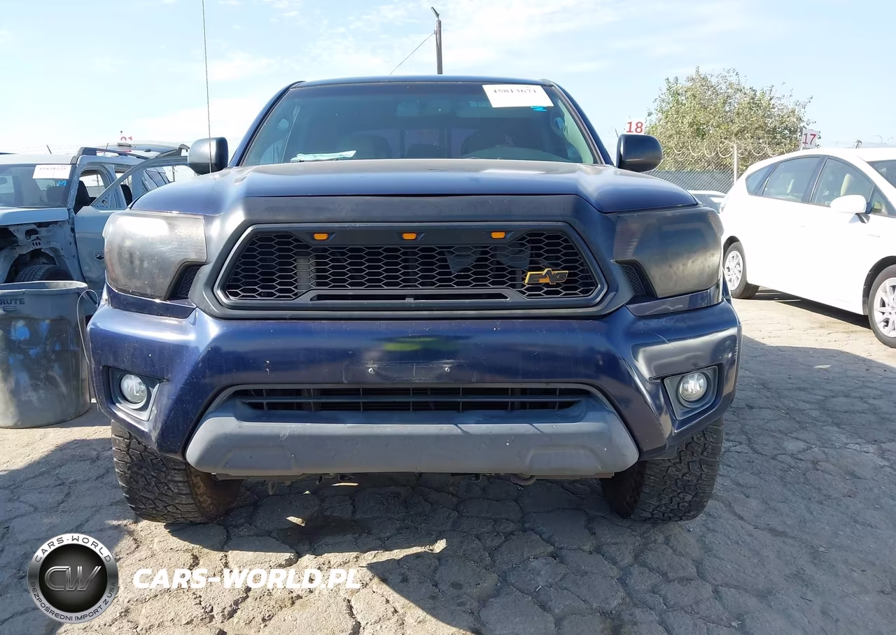 2012 Toyota Tacoma Prerunner V6 VIN:3TMKU4HN8CM032166 - 12