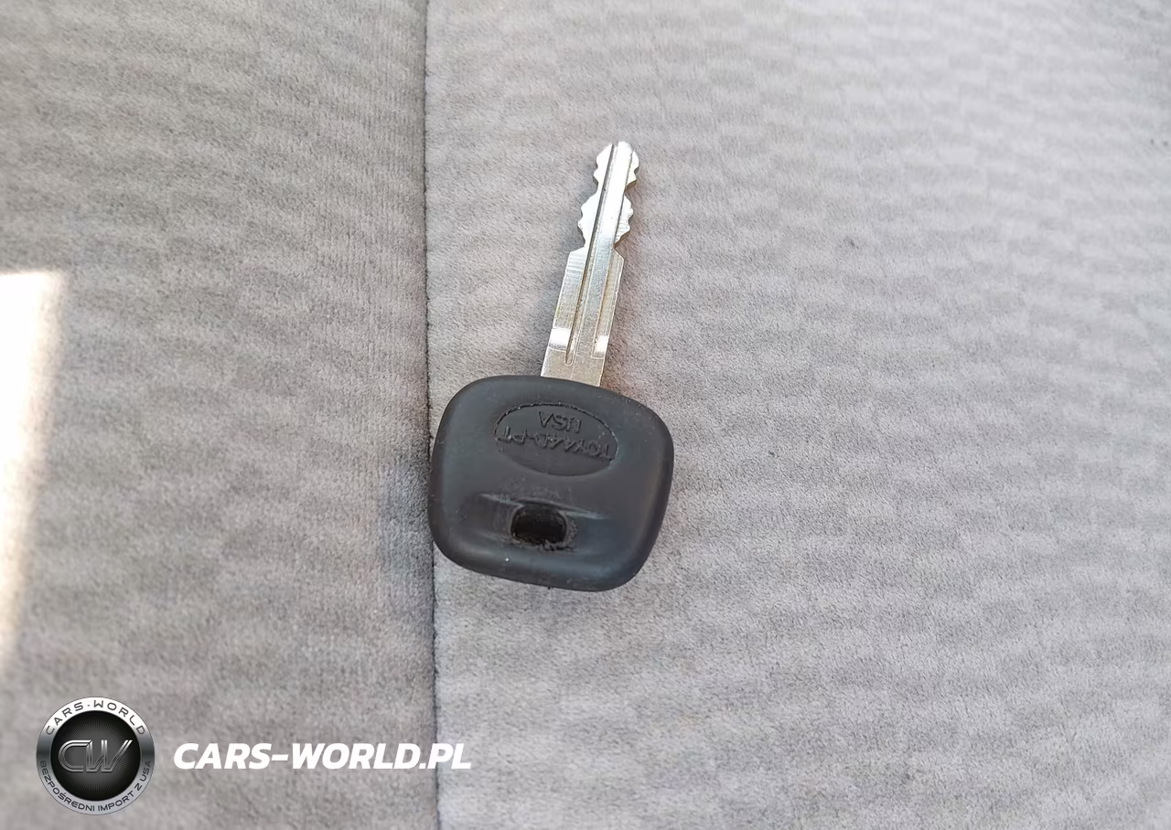 2007 Toyota Corolla Le VIN:1NXBR32E67Z930038 - 11