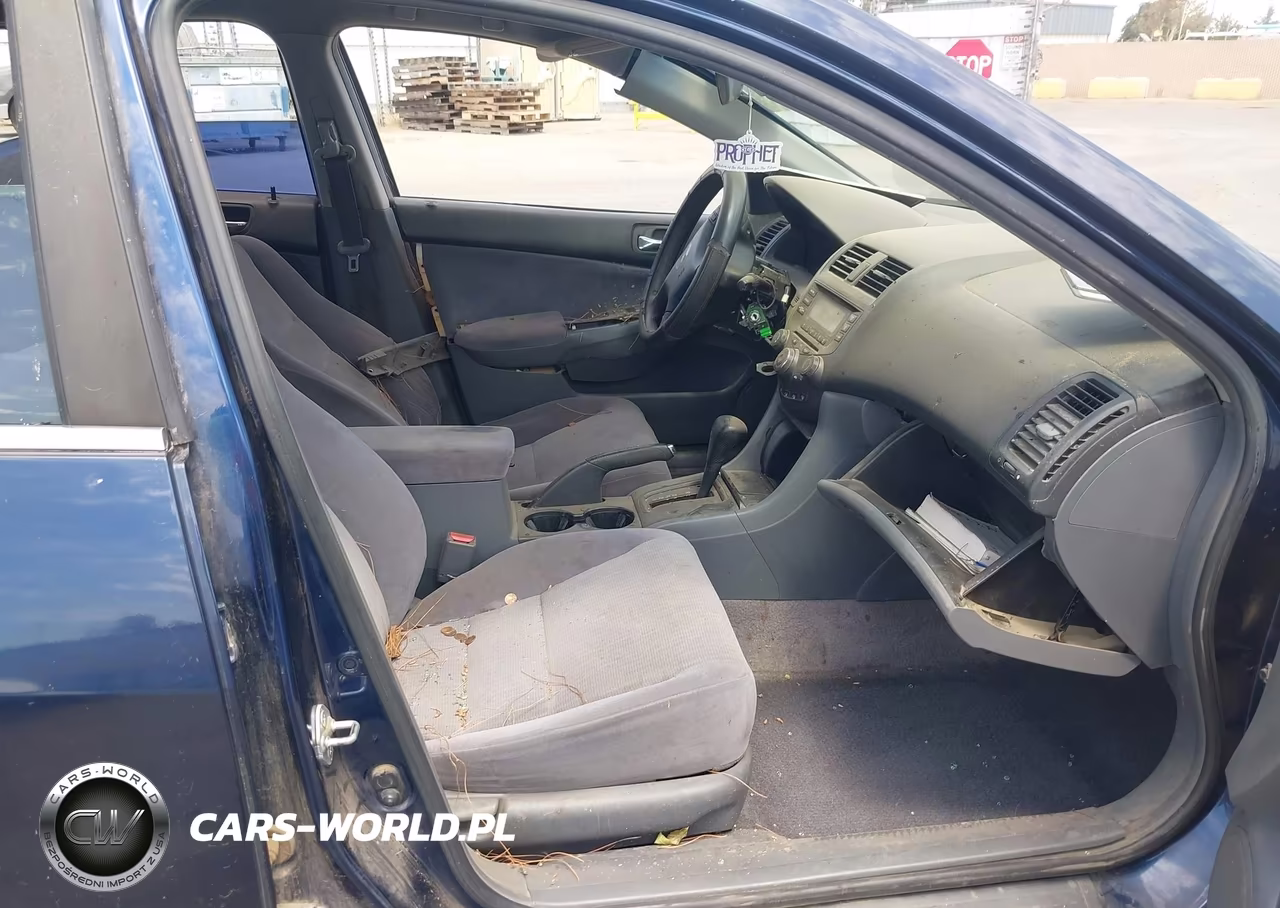 2003 Honda Accord Sdn Lx VIN:JHMCM56373C039637 - 5