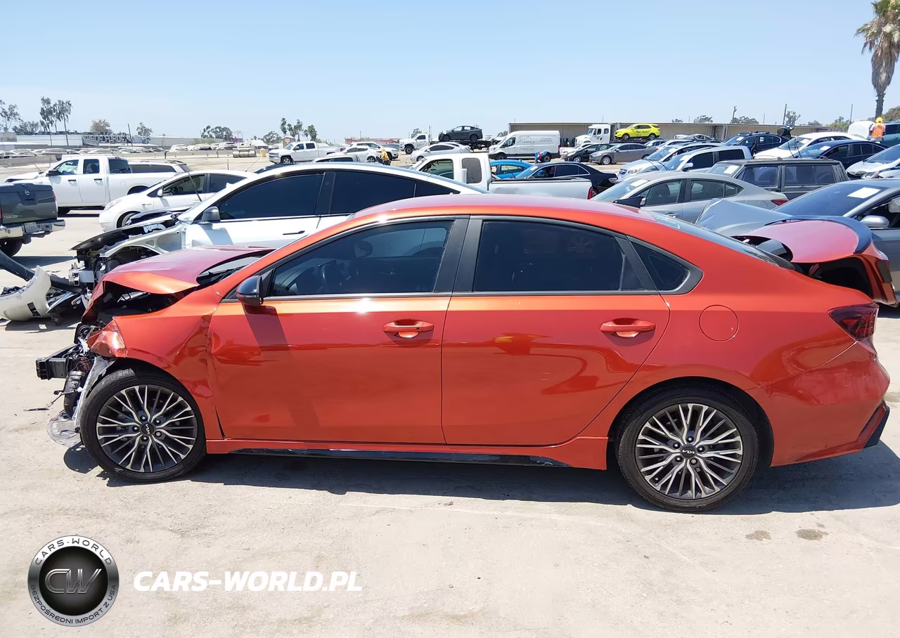 2023 Kia Forte Gt-Line VIN:3KPF54ADXPE579455 - 15
