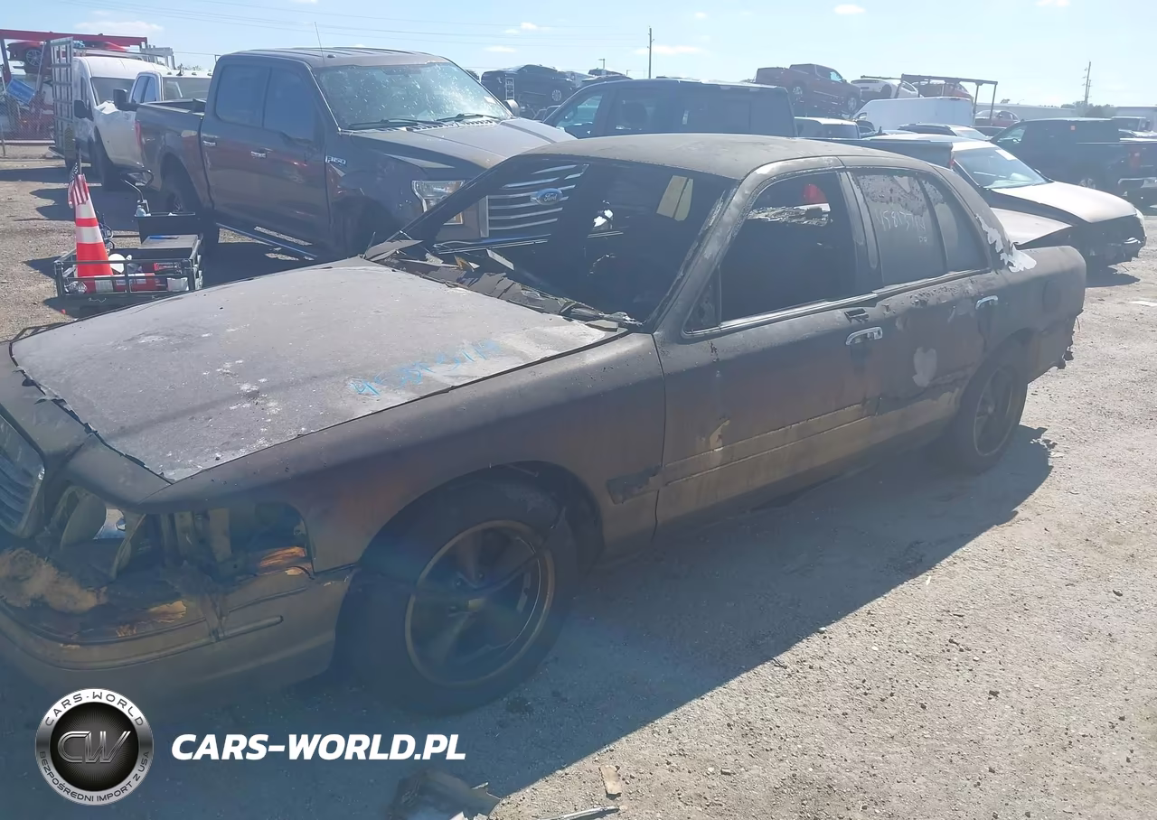 2001 Ford Crown Victoria Lx VIN:2FAFP74W91X151893 - 6
