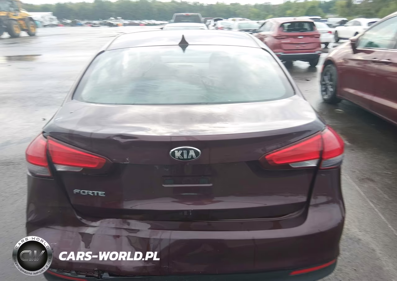 2018 Kia Forte Lx VIN:3KPFK4A71JE246572 - 16