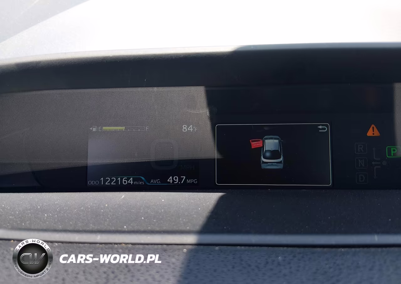 2020 Toyota Prius Le VIN:JTDKARFUXL3112943 - 7