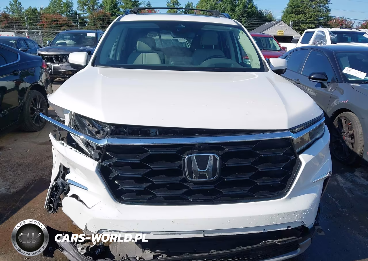 2025 Honda Pilot Elite VIN:5FNYG1H8XSB121847 - 12