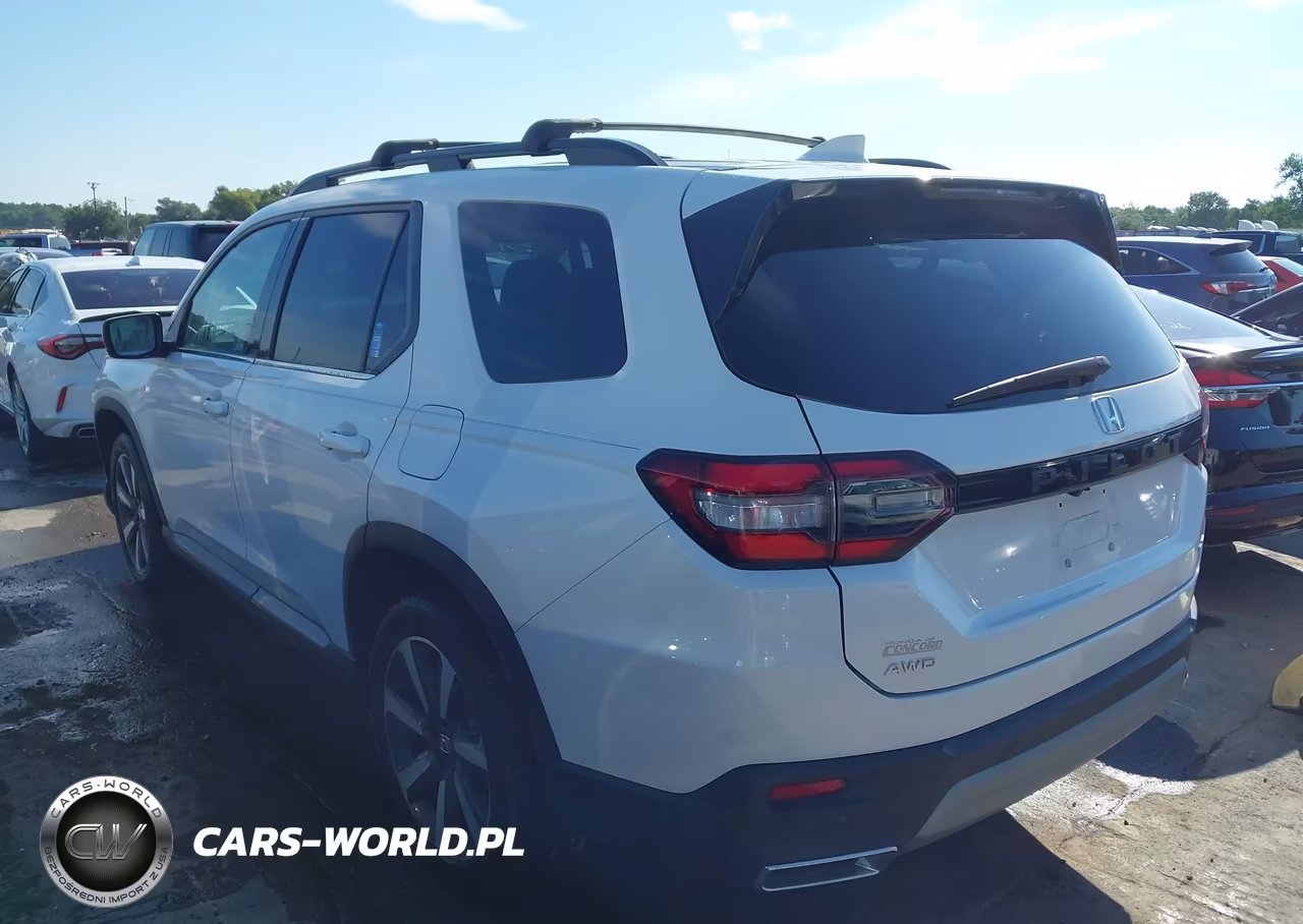 2025 Honda Pilot Elite VIN:5FNYG1H8XSB121847 - 3