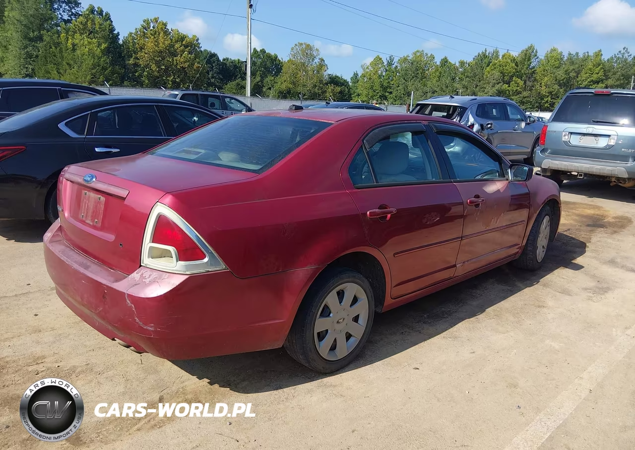2009 Ford Fusion S VIN:3FAHP06Z39R110192 - 4