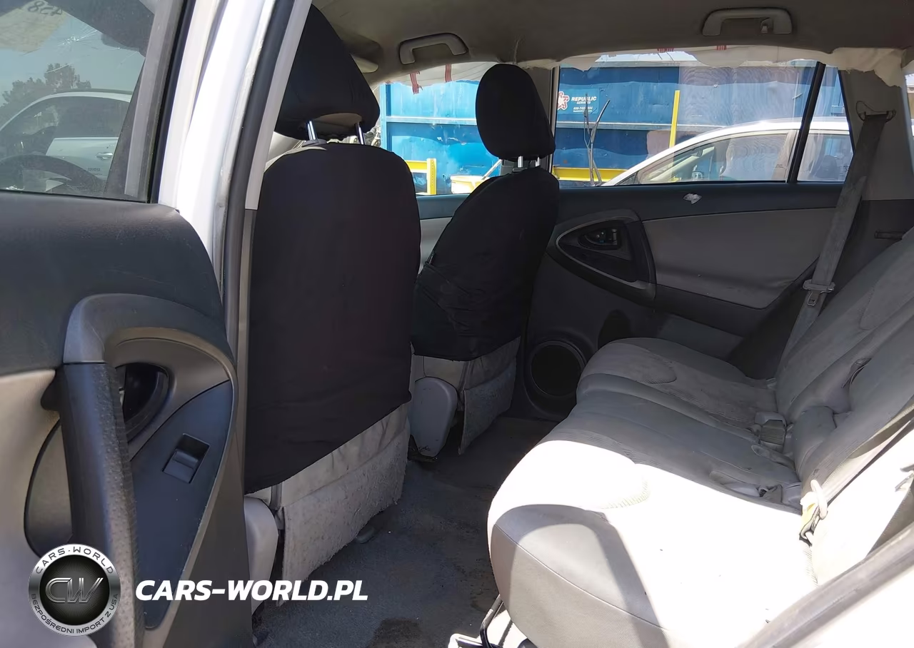 2011 Toyota Rav4 VIN:2T3ZF4DVXBW099864 - 8