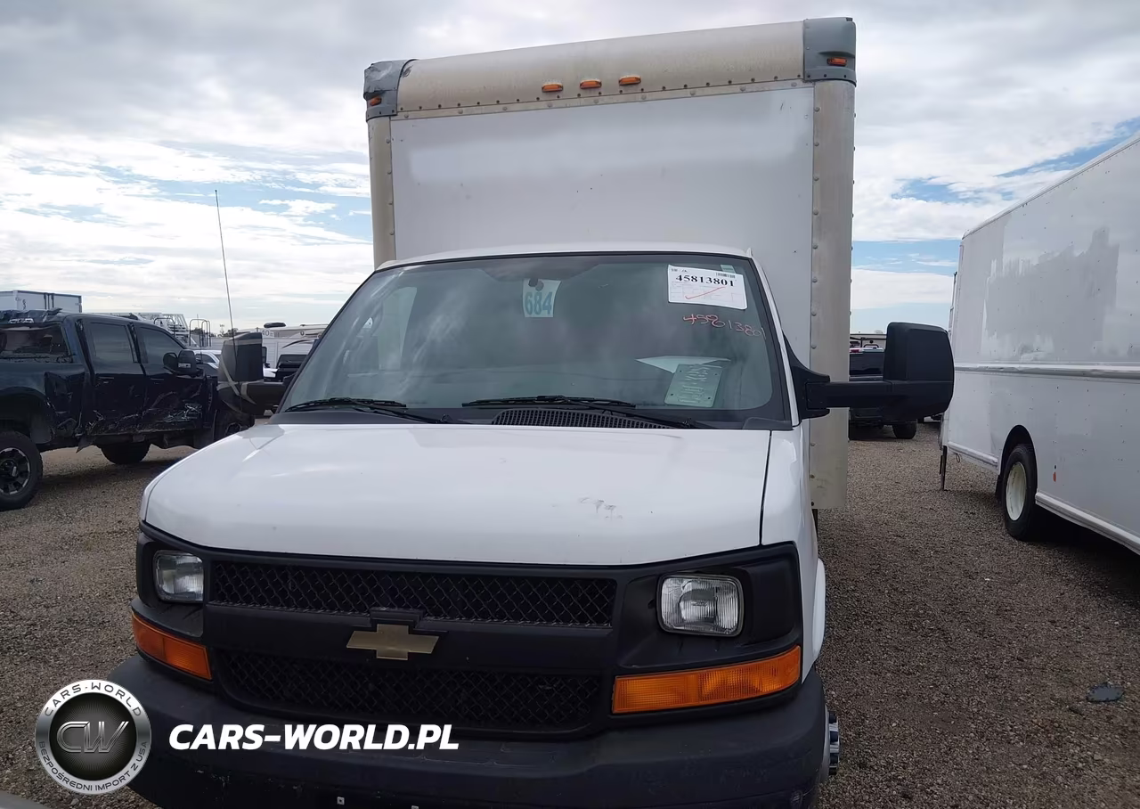 2016 Chevrolet Express Cutaway 4500 VIN:1GB6GUCG5G1197679 - 12